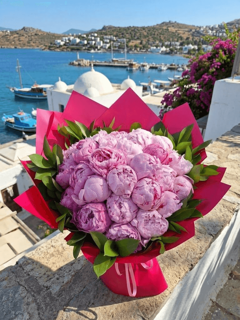 Bodrum Gündoğan çiçek evi sarı ve beyaz şakayık buketi